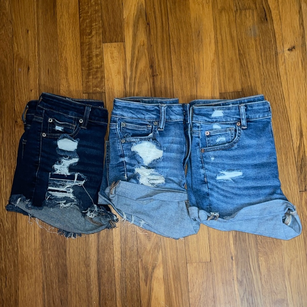 Bundle of AE Shorts